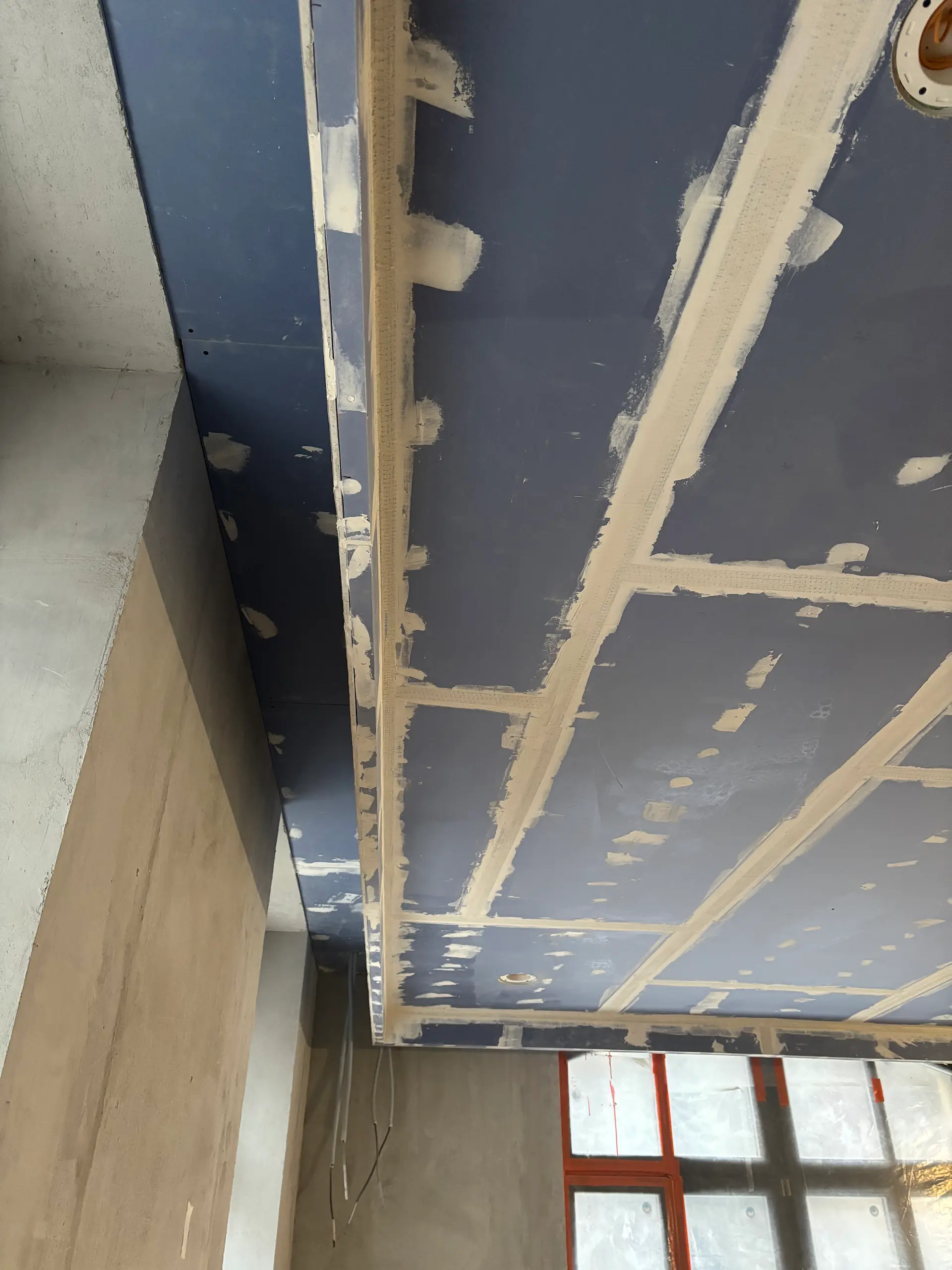 Зашивка потолка